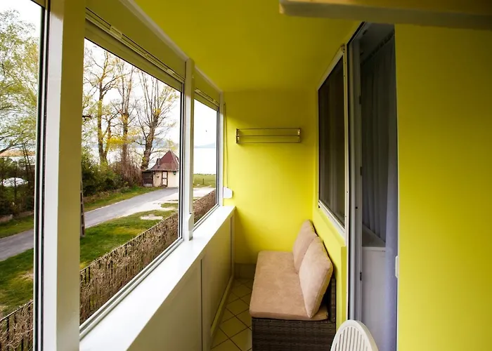 Appartement Süllő Utcai Vízparti és Panorámás! On The Waterfront&with Balaton Panorama!